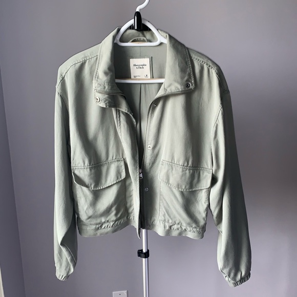 Abercrombie Cropped Drapey Bomber Jacket - Picture 7 of 8